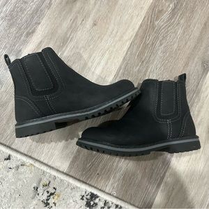Little boy Chelsea boots